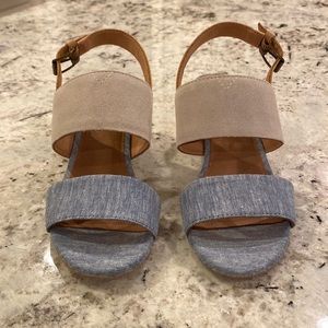Toms chambray/stone sandals